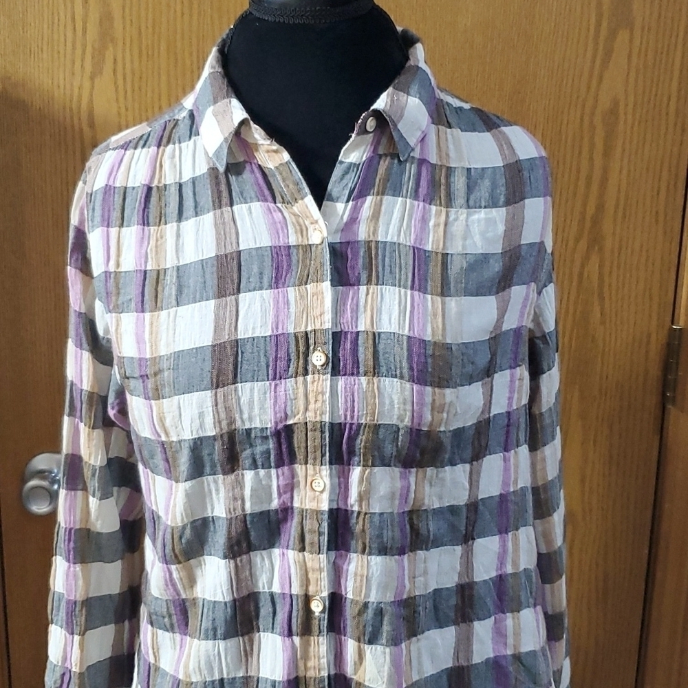 Isabella Sinclair convertible sleeves plaid lace back button up shirt